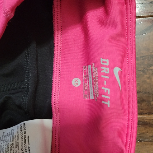 Women's xs Nike Leggings - Picture 2 of 3